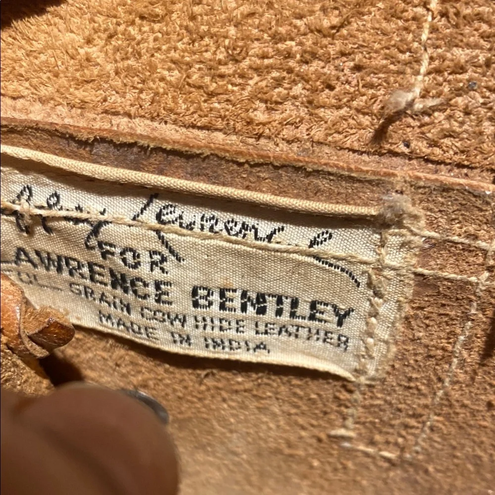 Cowhide Crossbody Bag - Picture 4 of 9